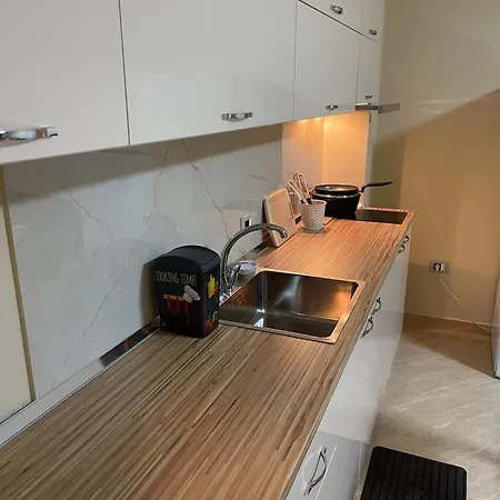 Nexttoseagolemap7 Apartment